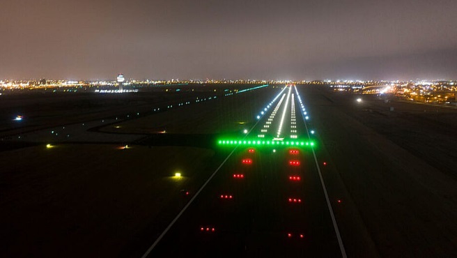 Corpac y LAP firman convenio para renovar sistema de iluminación de pista de aterrizaje del aeropuerto Jorge Chávez