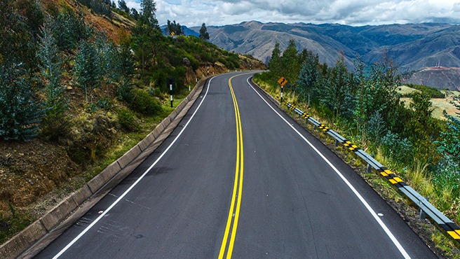 Ejecución del mantenimiento de 60 km del Corredor Vial Interoceánico Sur en Cusco tiene un avance de 92%