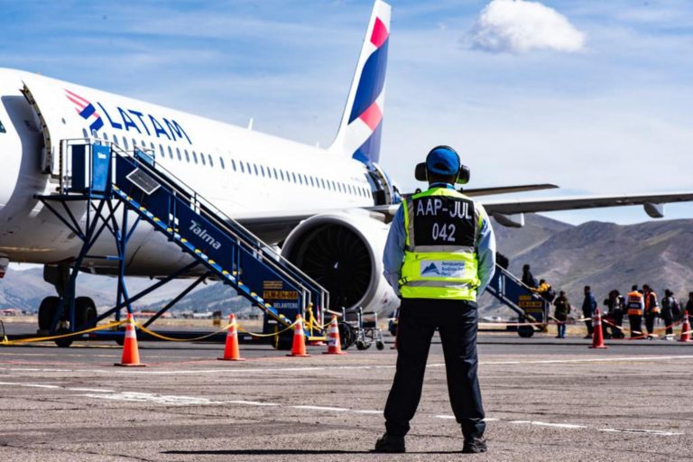 Petroperú consolida su posición en aviación al asegurar suministro a Latam en 2025