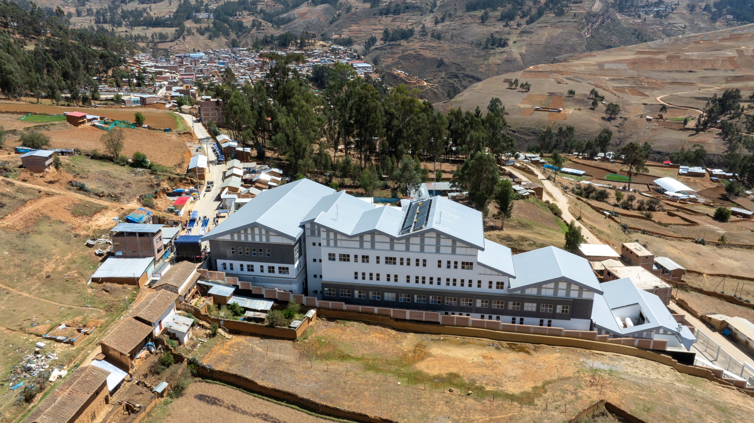 Financiado por Antamina y construido por Cosapi: inauguran centro hospitalario en Huánuco