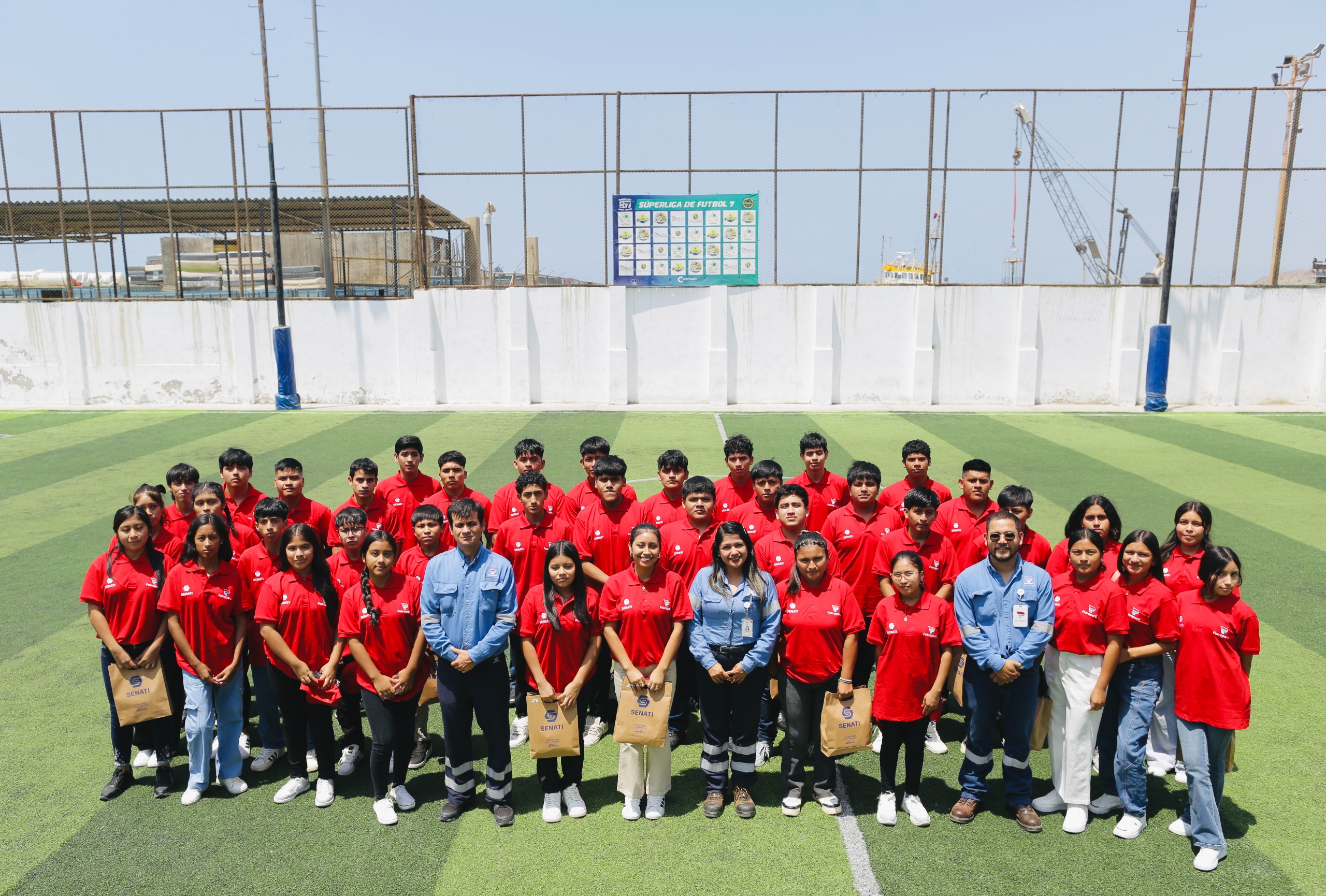 Petroperú inició el programa de cursos técnicos para 250 estudiantes talareños