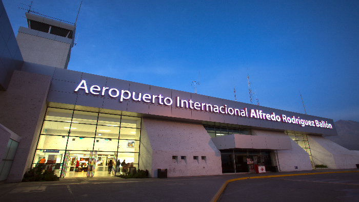 Tráfico de pasajeros en aeropuerto de Arequipa creció en 18 % en 2024 en comparación con niveles prepandemia