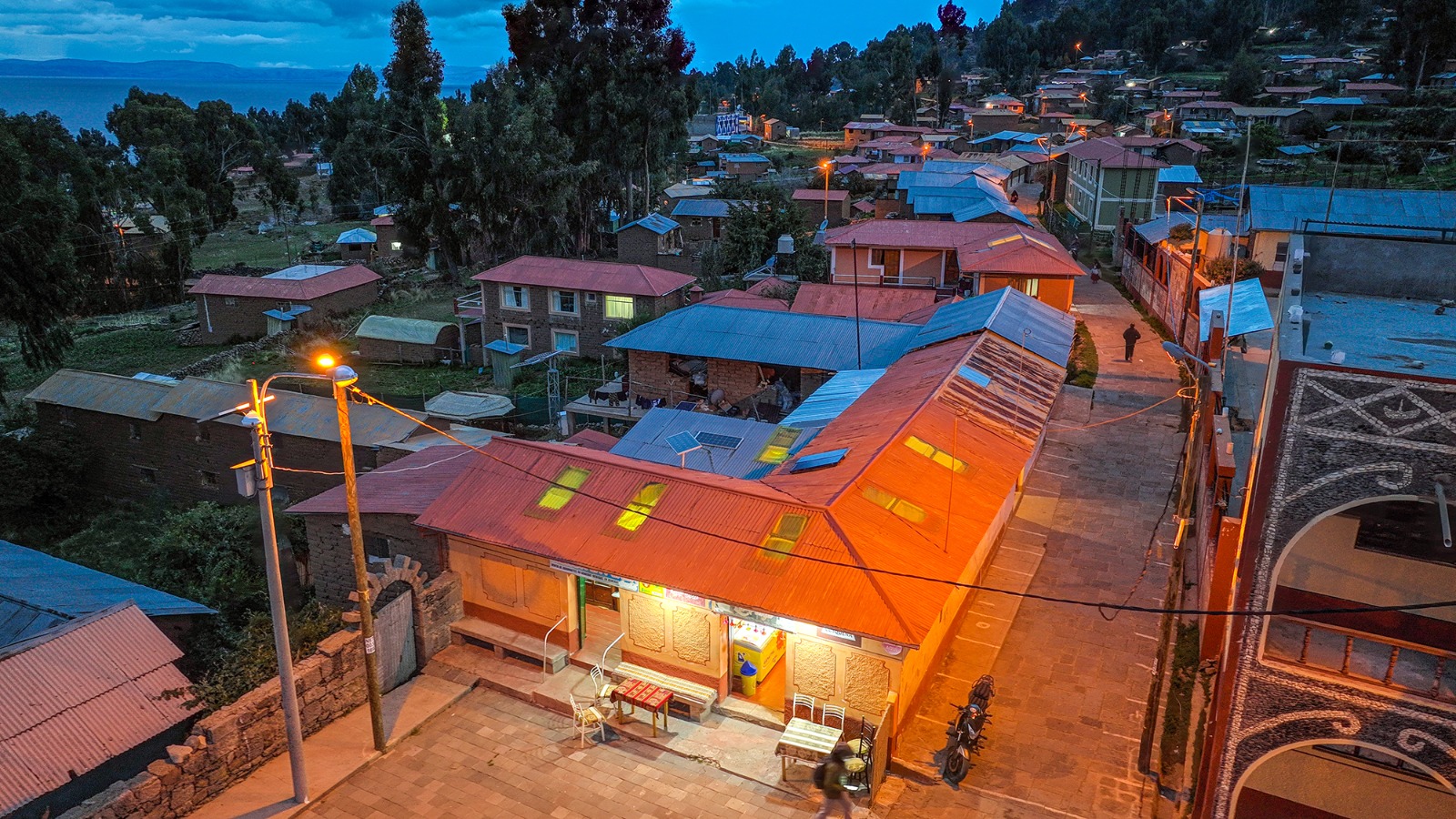 Presentan proyecto de reglamento para acelerar ejecución de proyectos de electrificación rural