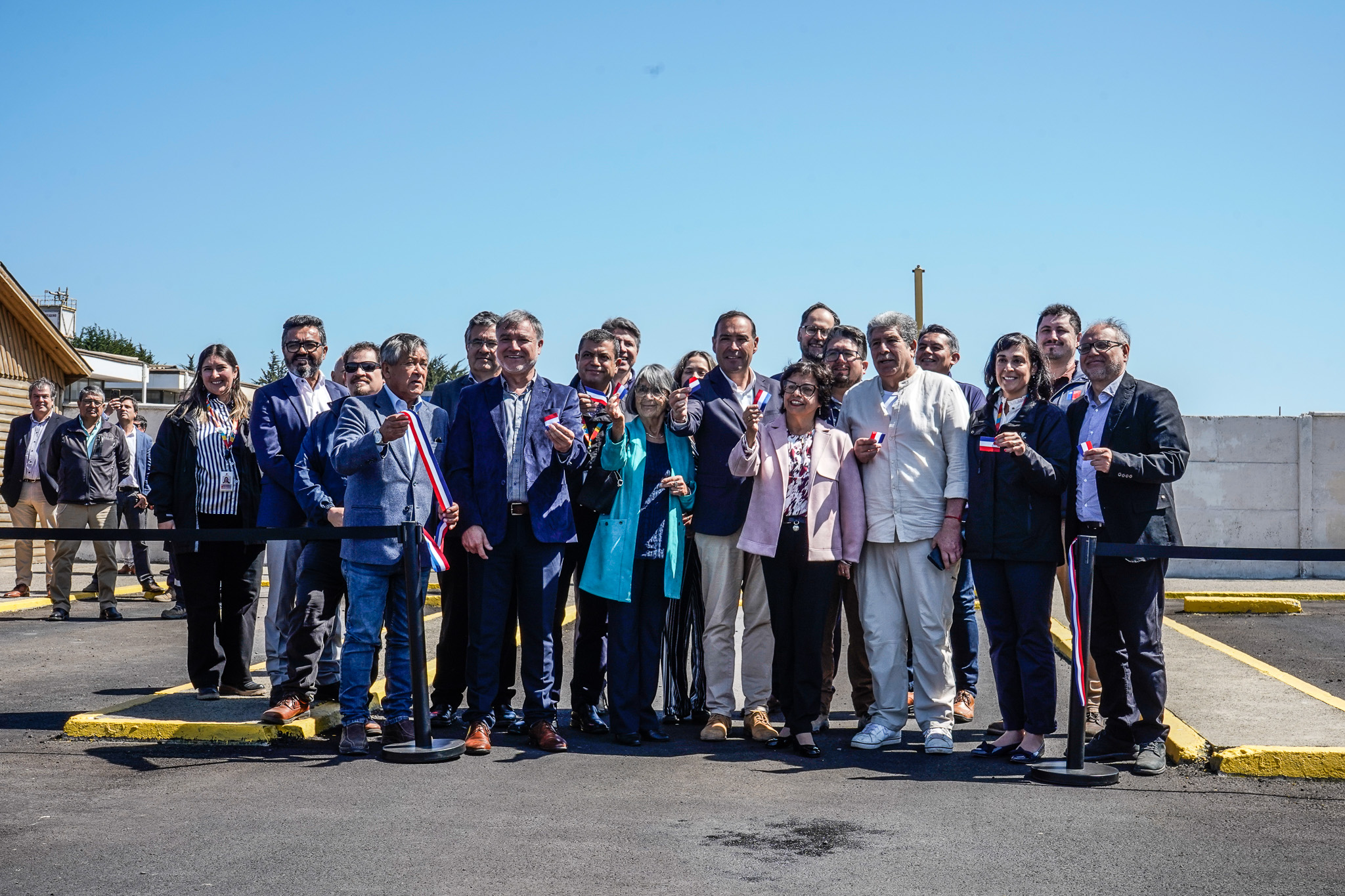 Codelco Ventanas inaugura estacionamiento con asfalto de escoria de cobre