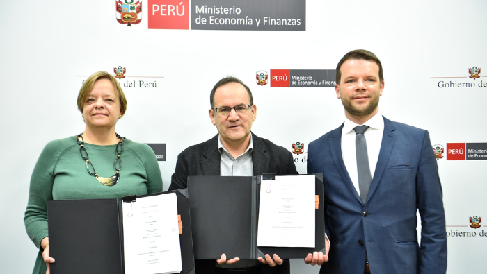 MEF y KfW suscriben préstamo por 40 millones de euros para impulsar el transporte urbano sostenible