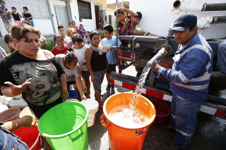 ComexPerú: Pobreza multidimensional sigue superando a la monetaria en 20 de 24 regiones del Perú