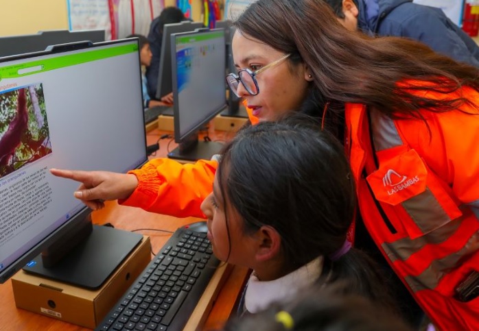 Cotabambas: Las Bambas entrega aula de innovación para colegio de comunidad de Chuicuni