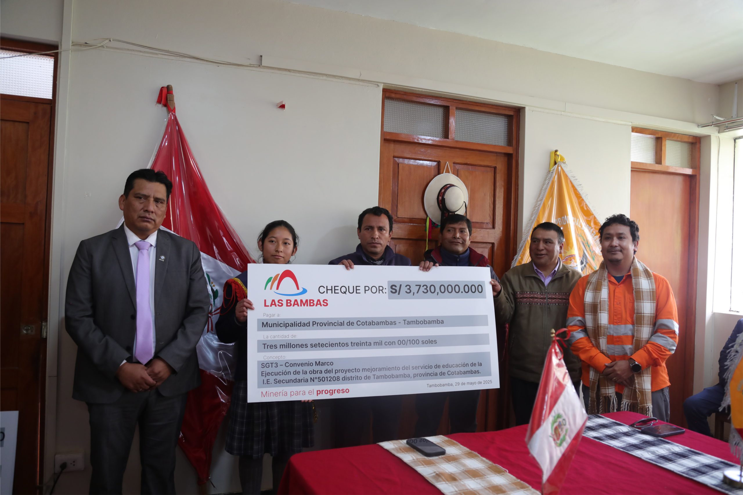 Las Bambas entrega más de S/ 5.7 millones a Tambobamba para proyectos de desarrollo