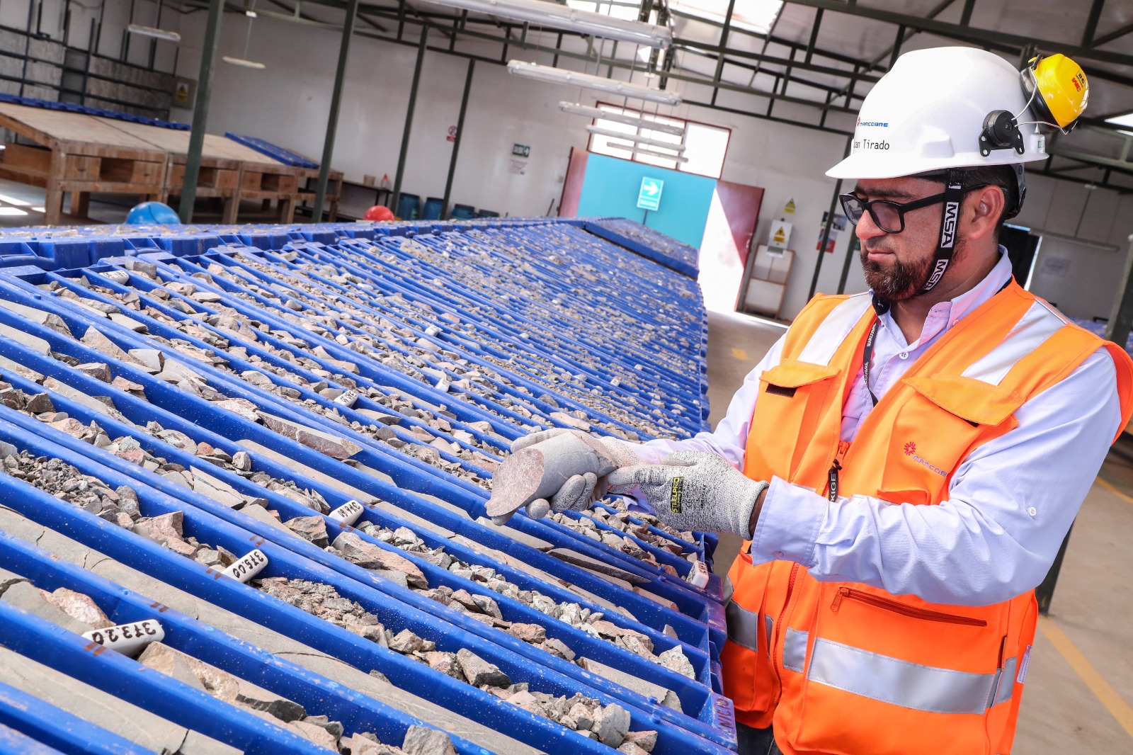 Minem: Minería formal alcanza cifra histórica de 254,687 empleos directos