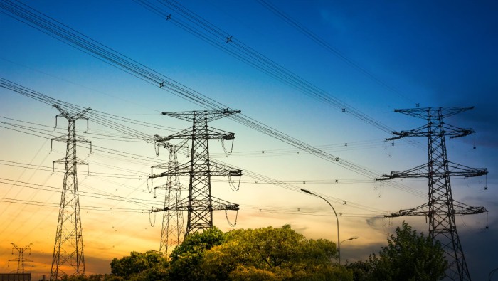 ProInversión convoca a concurso cuatro proyectos eléctricos
