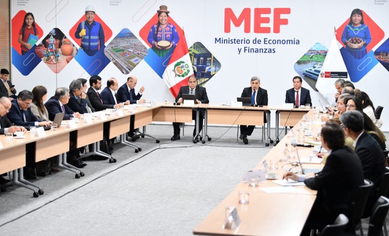 MEF: “No podemos permitir que proyectos estratégicos se paralicen por trabas o permisos que demoran años”