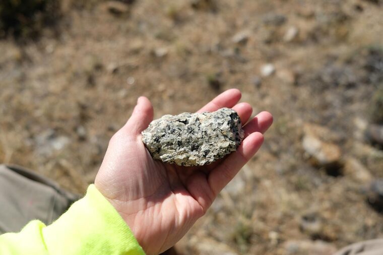 American Rare Earths produce primeros óxidos de tierras raras del proyecto Halleck Creek