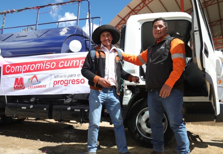 Ccapacmarca: Las Bambas entrega camión cisterna a la comunidad de Cancahuani