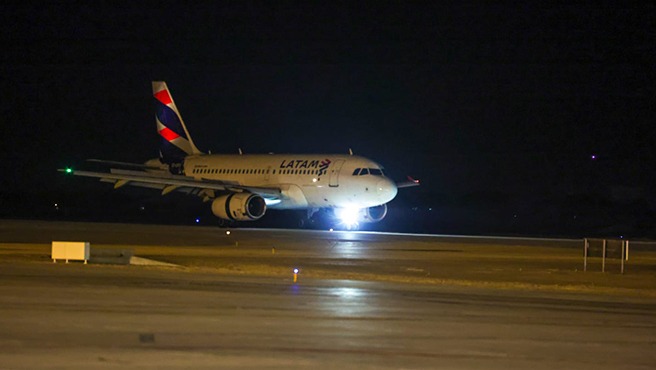 Aeropuerto de Piura retoma sus vuelos nocturnos con nueva infraestructura