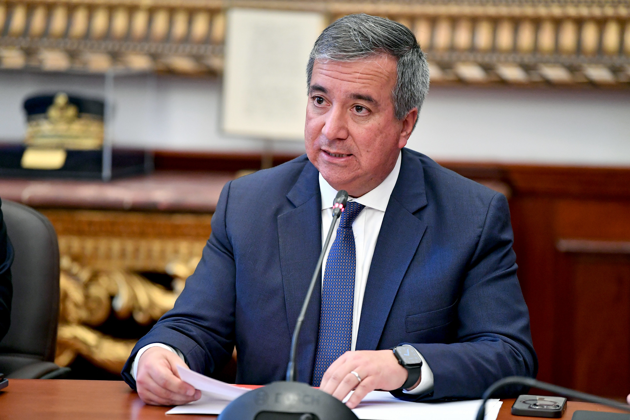 Ministro Pérez Reyes: “Se trabajan medidas tributarias para incentivar el ahorro previsional en los trabajadores independientes”