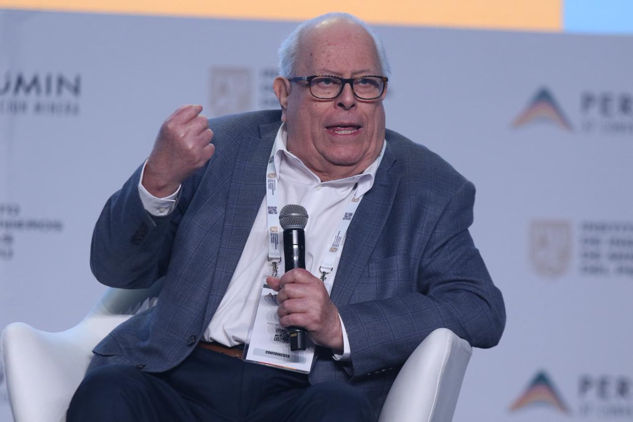Julio Velarde al próximo gobierno: Mantener la estabilidad macroeconómica debe ser la prioridad absoluta para el país