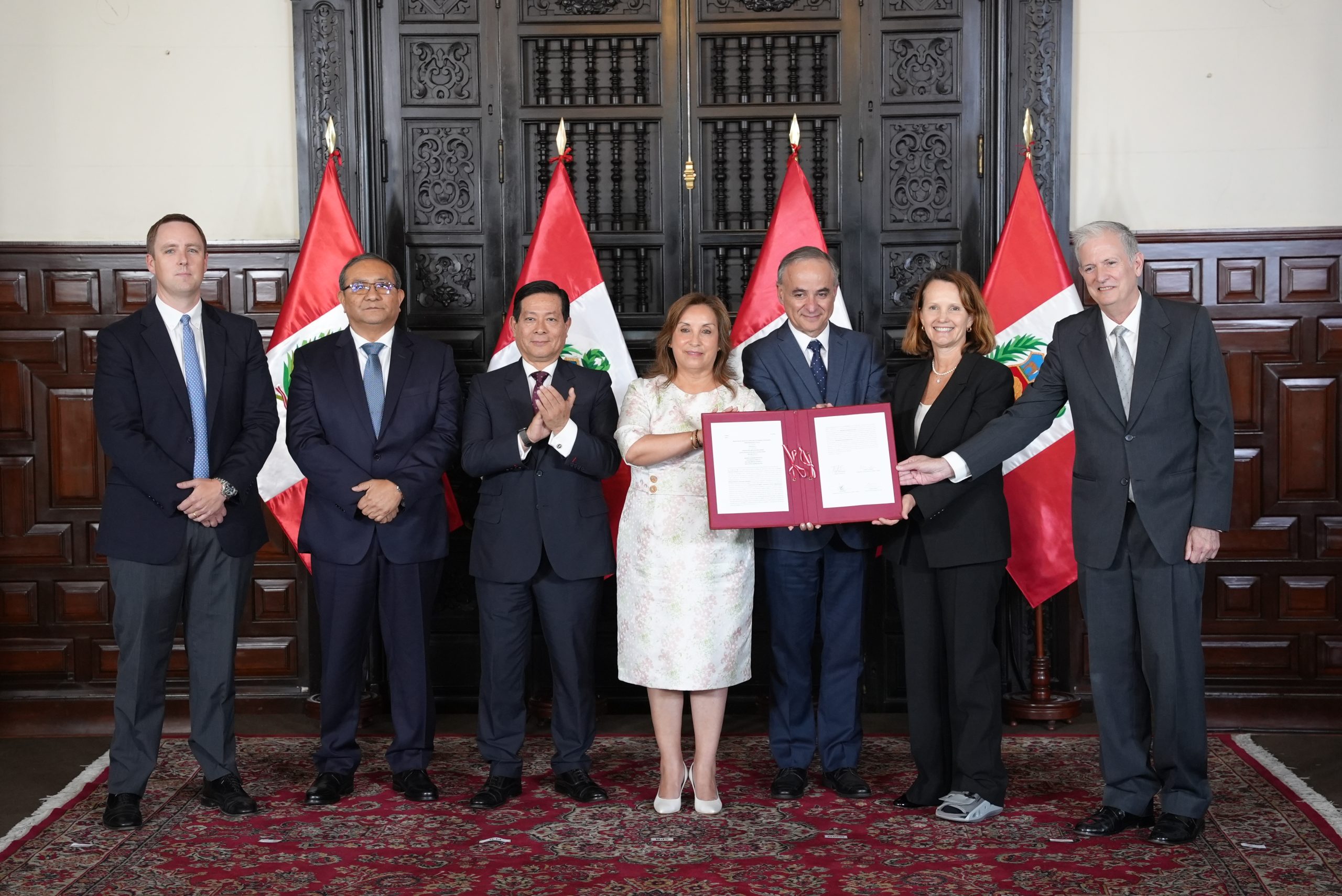 Chevron y Westlawn se asocian con Anadarko para impulsar inversiones en exploración de hidrocarburos en Perú