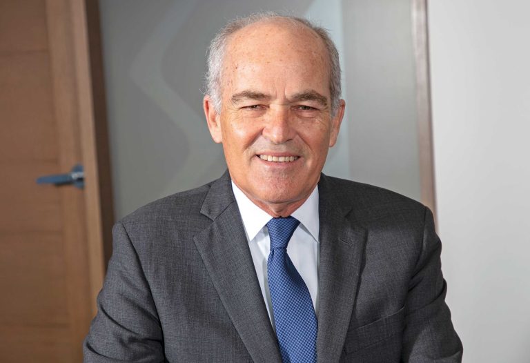 «Agua primero, mina después»