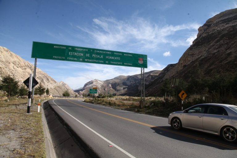 MTC mejorará 2,300 kilómetros de corredores viales en 9 departamentos, adelanta PCM