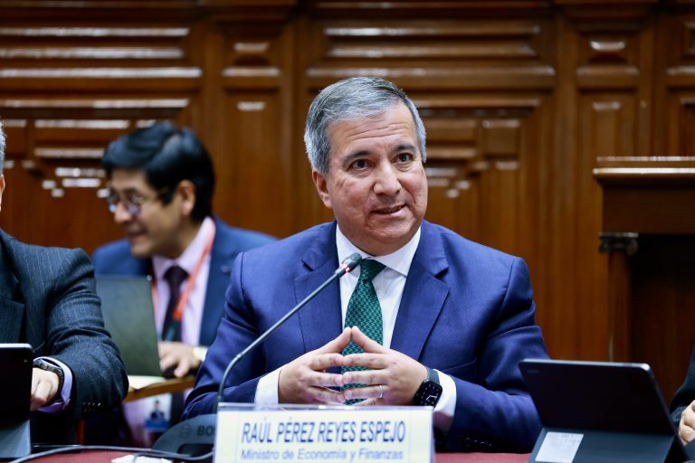 Titular del MEF sustentó presupuesto público 2026 para sector Economía, que ascenderá a S/ 53,301 millones