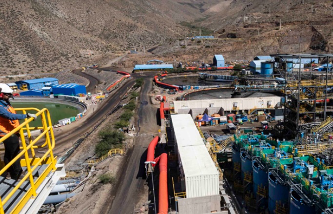 Filial de Minera Los Pelambres vende sus líneas de transmisión eléctrica