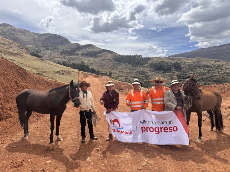 Quehuincha estrena pista hípica y mejora vial gracias al compromiso de Las Bambas