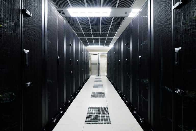 La IA multiplicará el consumo energético de los centros de datos hacia 2030