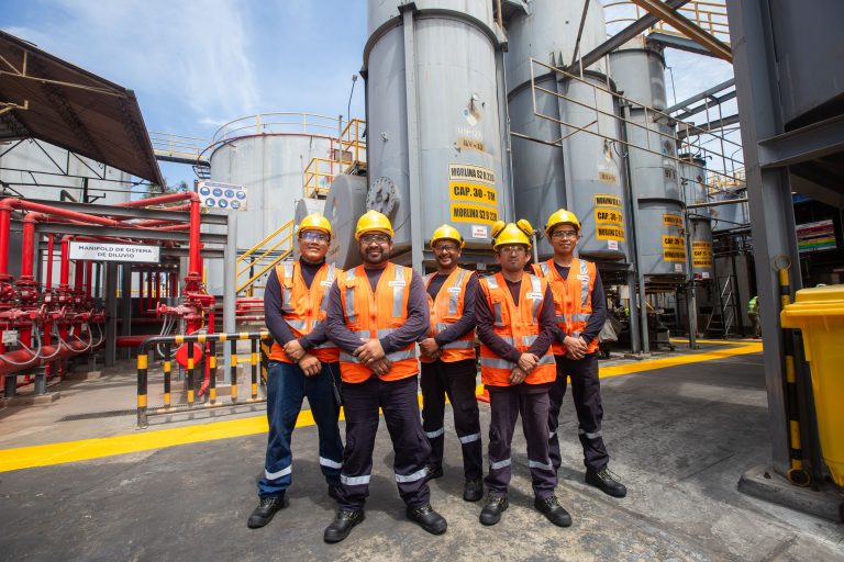 Producción local de lubricantes en Perú ya representa el 30% del portafolio de Shell y Primax