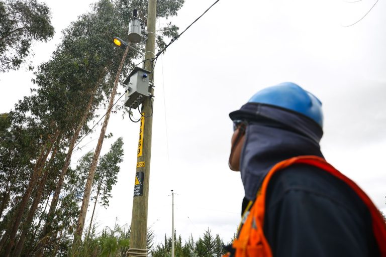 Inversión superior a los S/ 281 millones: Minem culminó ejecución física de 13 proyectos de electrificación rural