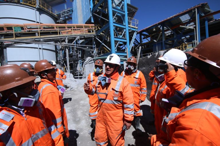 Minería formal alcanza cifra histórica de 276,458 empleos directos