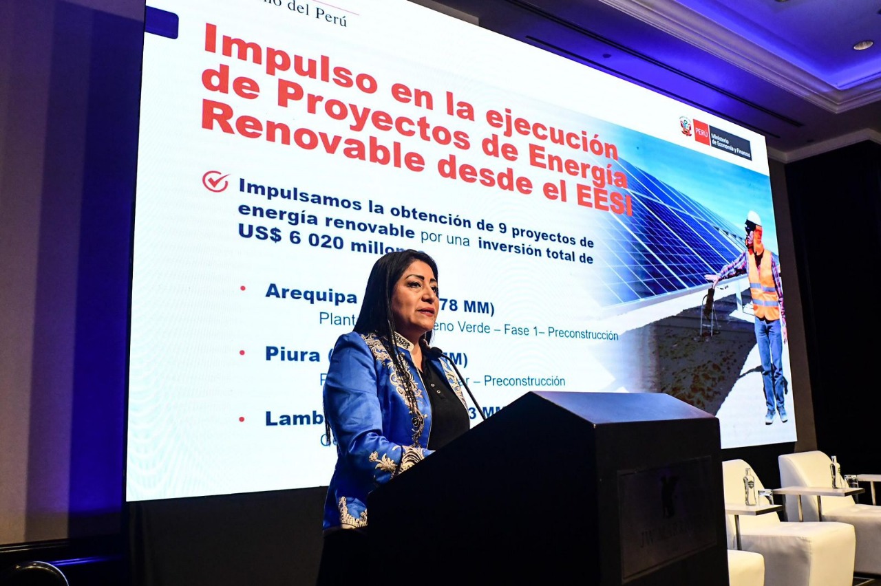 MEF afirma que destrabó ejecución de nueve proyectos de energía renovable por más US$ 6,000 millones