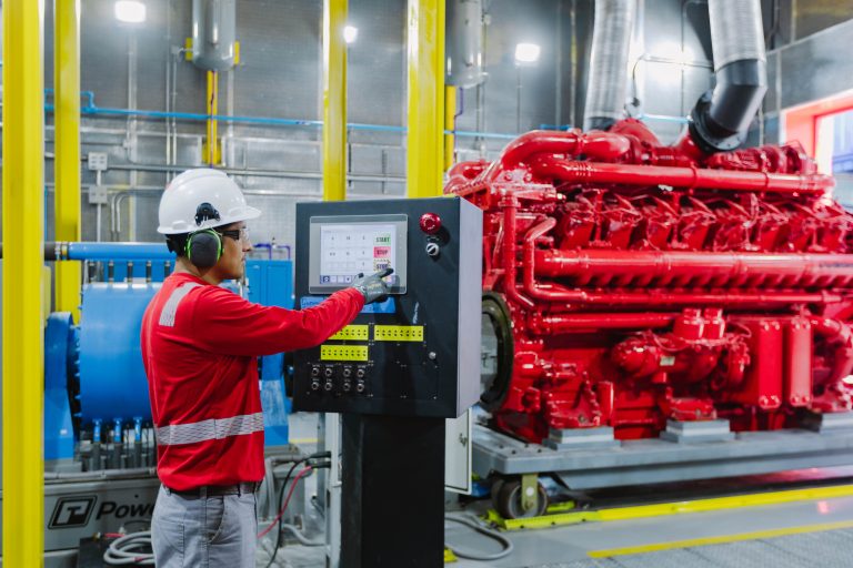 Cummins finaliza ampliación de taller de motores en Perú: hasta 240 intervenciones al año y reparaciones 20% más ágiles