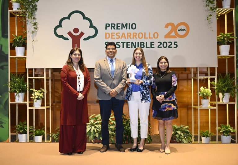 DreamBIG de Ferreyros, la reciente premiada iniciativa que ha formado a 180 mujeres en mantención de equipo pesado