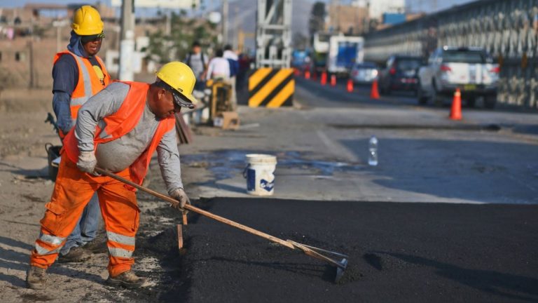 Gobiernos subnacionales elevan inversión pública nacional a una ejecución cercana al 70% a solo un mes de acabar el año
