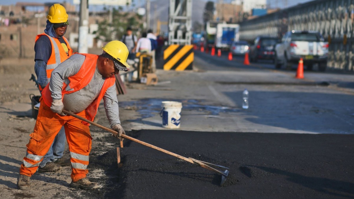 Gobiernos subnacionales elevan inversión pública nacional a una ejecución cercana al 70% a solo un mes de acabar el año
