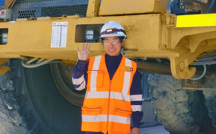 «A las chicas que quieren desarrollarse en maquinaria les diría: retroceder nunca, rendirse jamás»