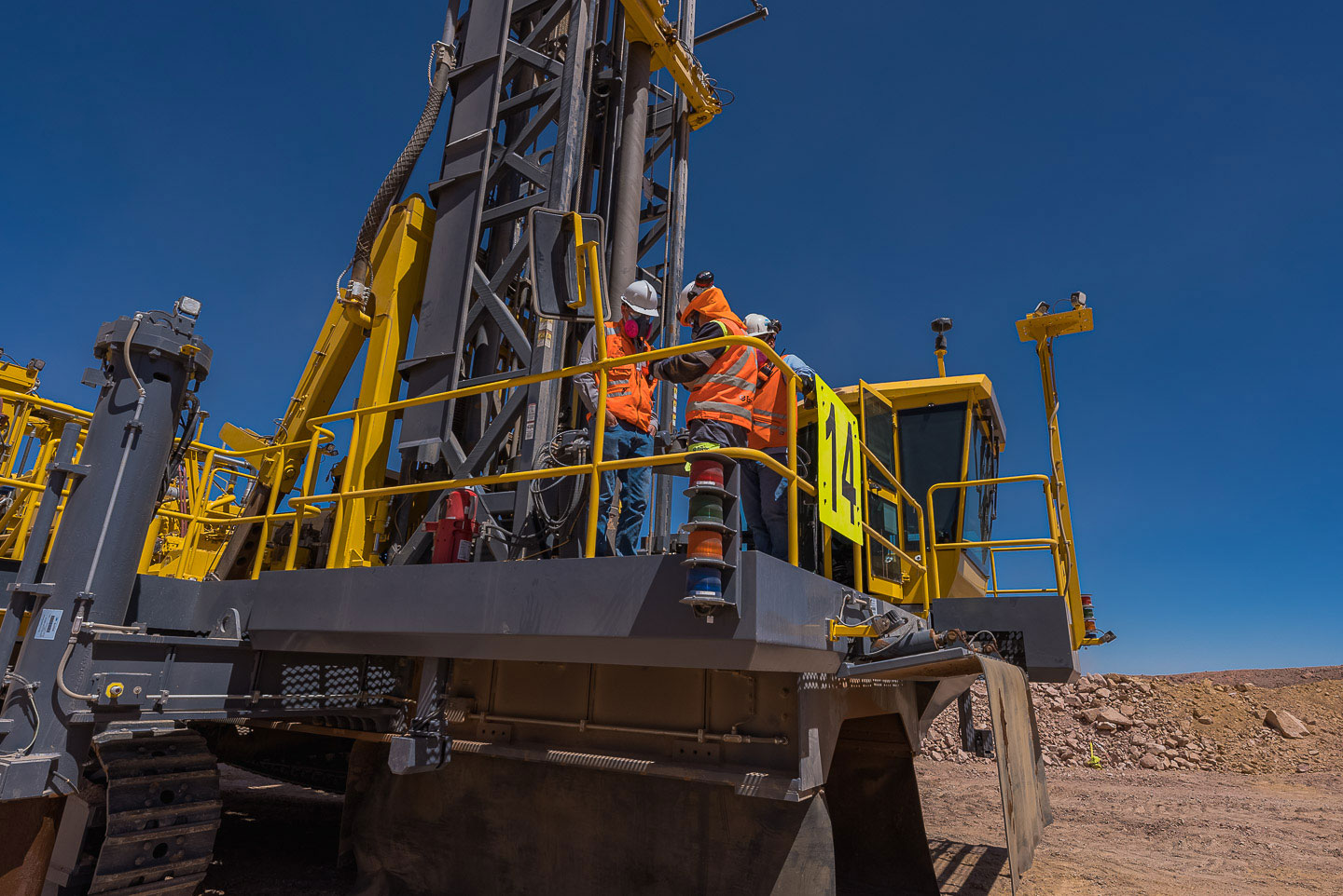 40 plataformas para explorar proyecto yacimiento Royropata