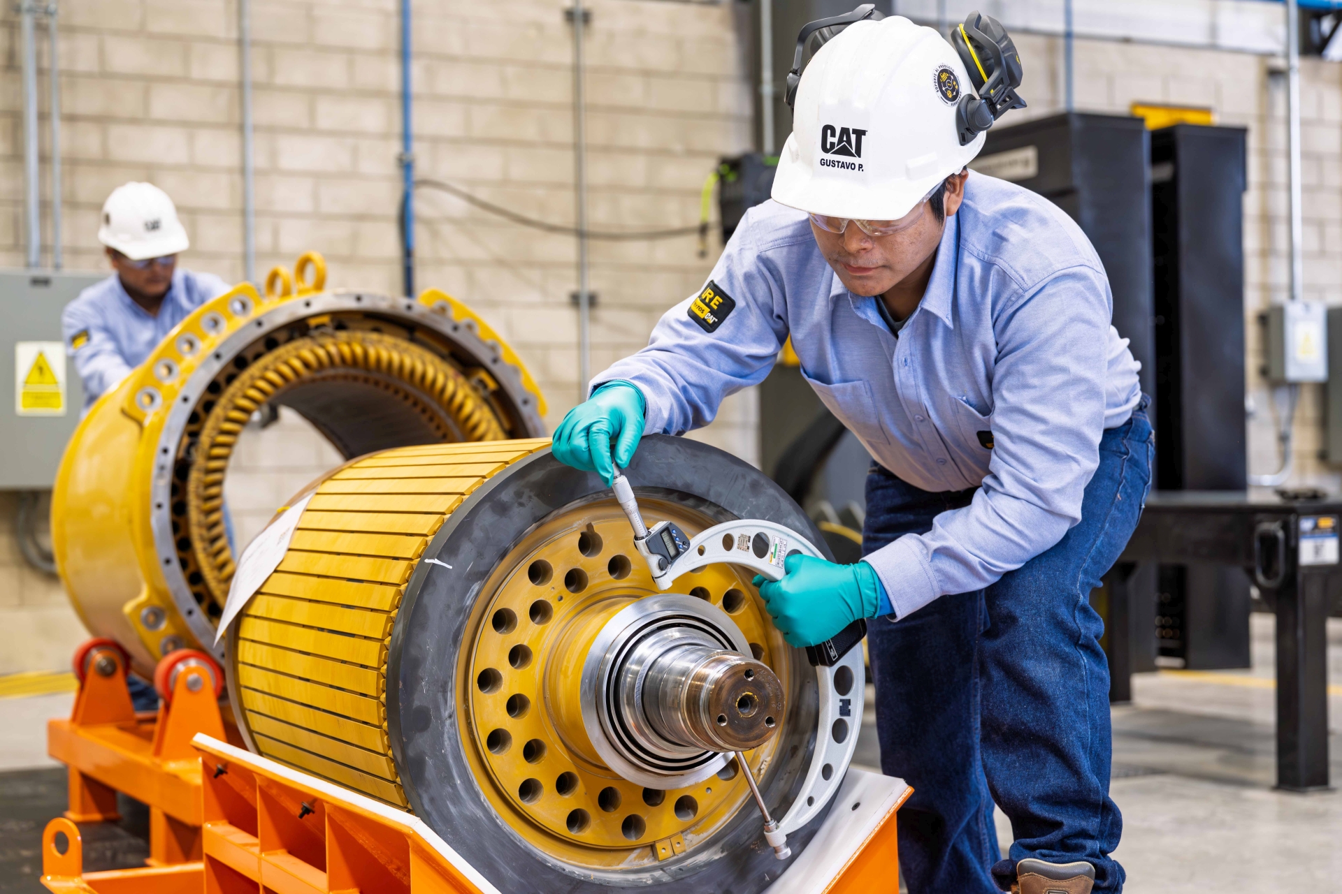Ferreyros logra certificación de clase mundial en su Taller de Componentes Eléctricos