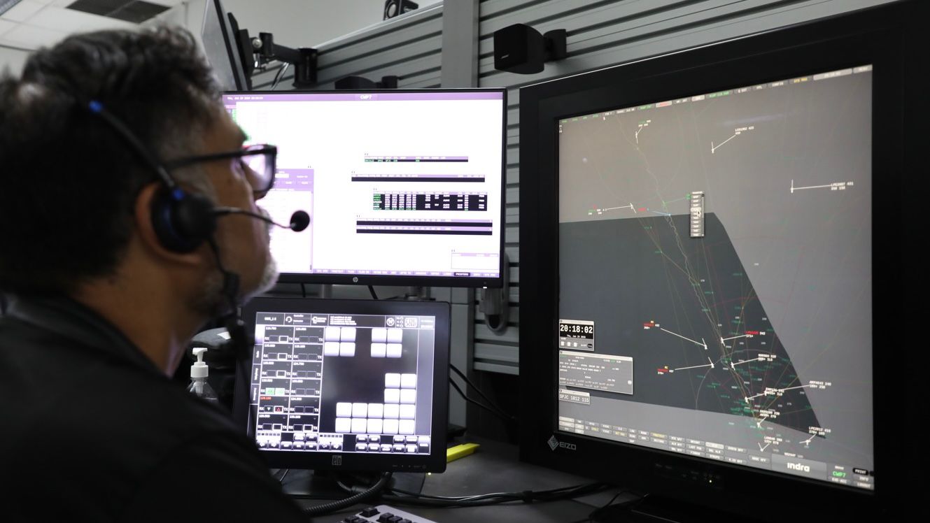 Inician última etapa de modernización integral del Centro de Control de Tránsito Aéreo