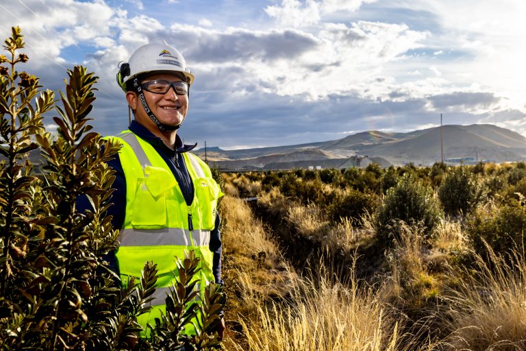 Antapaccay obtiene segunda estrella del programa Huella de Carbono del Minam