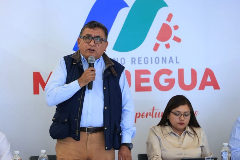 Entregan expedientes técnicos para mitigación ambiental de cuenca del río Coralaque en Moquegua