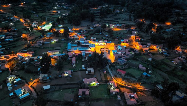 58 mil habitantes de comunidades rurales acceden a electricidad por S/ 193 millones