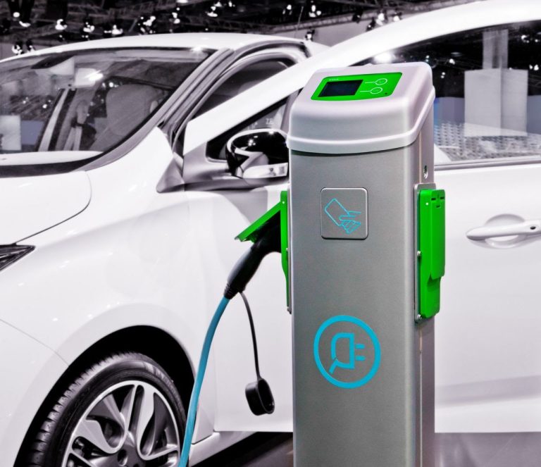 Venta de vehículos electrificados supera las 10 mil unidades en 2025