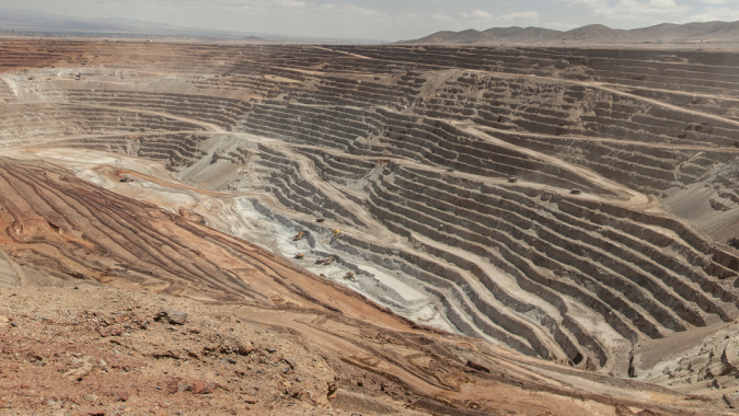 Regulador ambiental chileno aprueba proyecto que extiende vida útil de División Ministro Hales hasta 2054