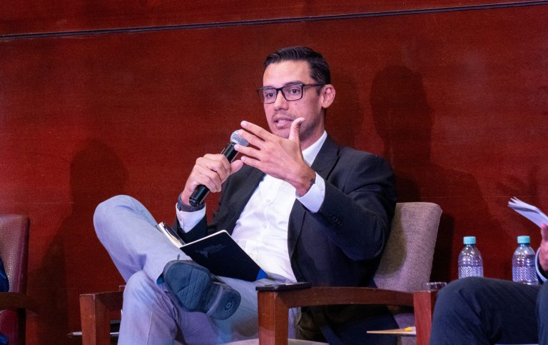 Digitalizar trámites y estandarizar procesos para prevenir corrupción: Nicolás Zevallos