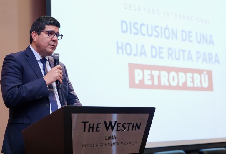 MEF: La previsibilidad en toma de decisiones es vital para reorganización patrimonial de Petroperú