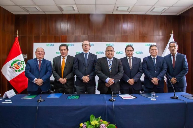 SNI: Democratizar bonos soberanos puede ayudar a cerrar brecha de infraestructura