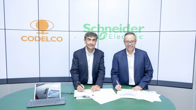 Codelco y Schneider Electric sellan acuerdo para impulsar la digitalización y eficiencia energética en minería