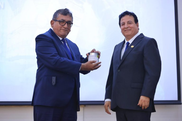 Instituto Peruano de Energía Nuclear presenta el radiofármaco Lutecio-177