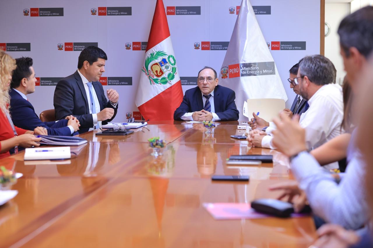 Minem exhorta a empresas a aplicar Decreto Supremo 063-2010-EM, que autoriza uso de combustibles sustitutos al gas natural